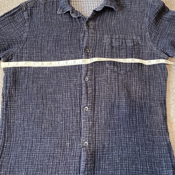 Gray By Saks Fifth Ave Linen Button Down Shirt Navy EUC - Picture 11 of 14